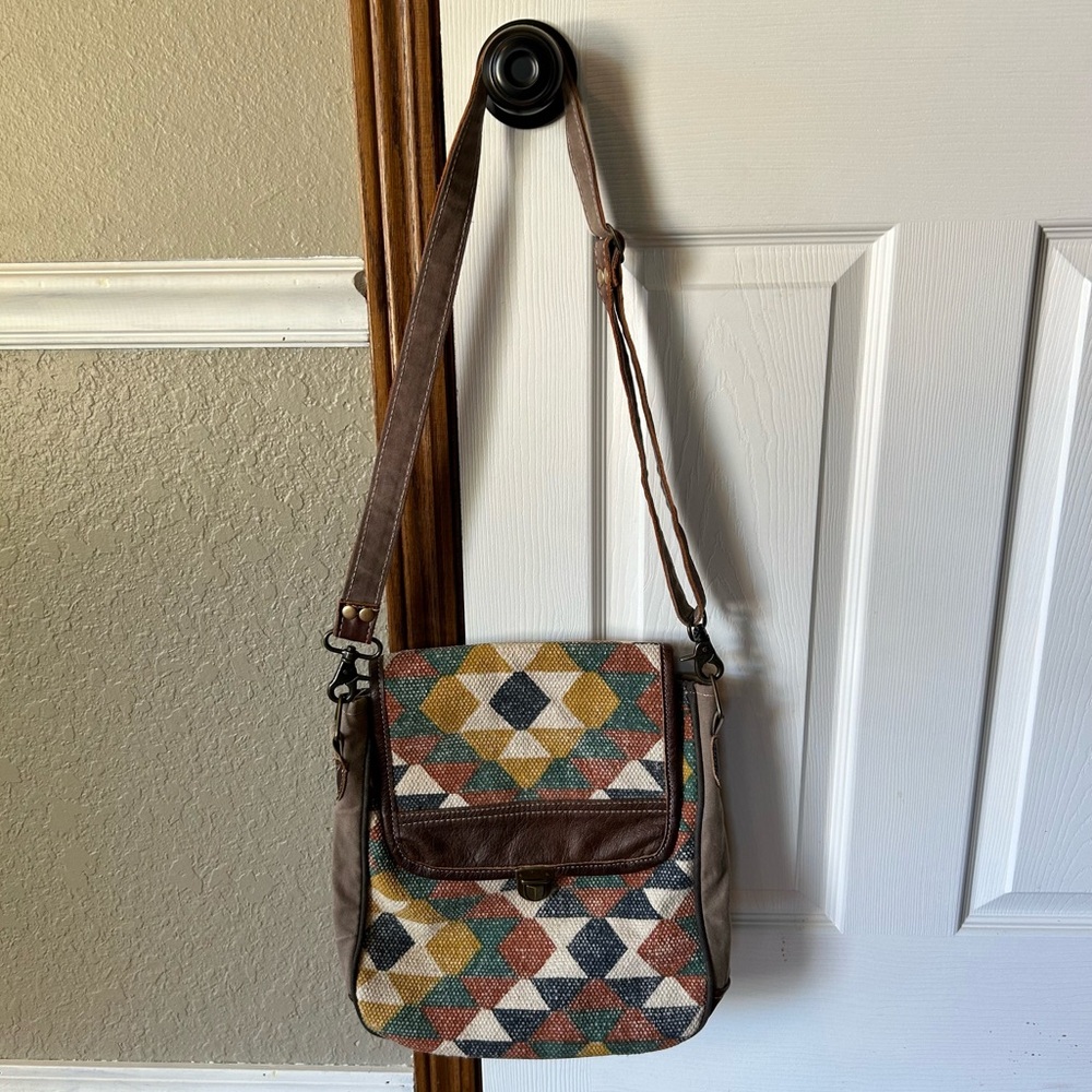 Myra Bag
